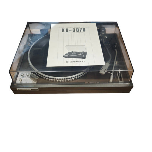 Kenwood KD-3070, ein klassischer Vintage-Plattenspieler mit Direktantrieb und Halbautomatik aus den späten 1970er