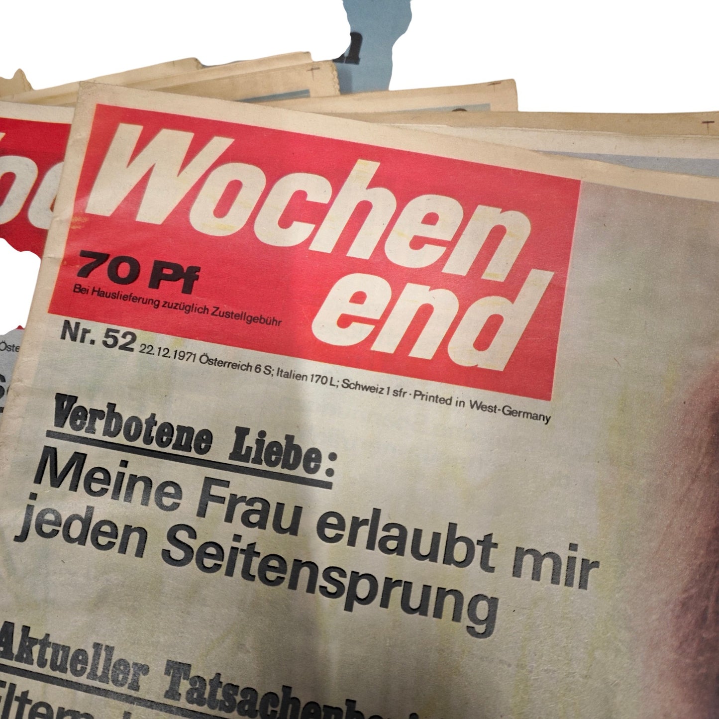 Ausgaben der deutschen Unterhaltungs- und Boulevardzeitschrift Wochenend 1971 im Heinrich Bauer Verlag erschien.