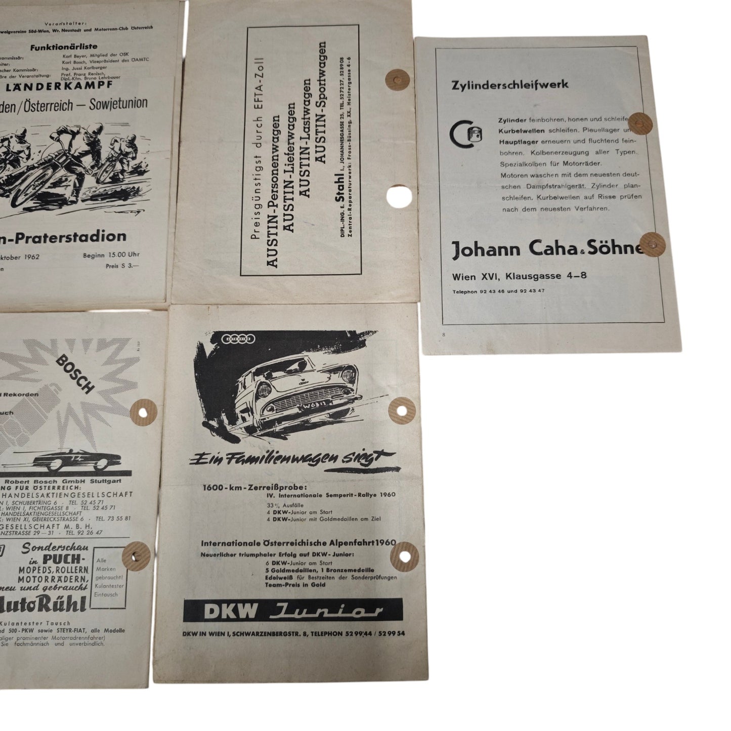 Programmhefte stammen aus den Jahren 1960 bis 1962 und dokumentieren internationale Speedway- und Weltmeisterschafts-Rennen im Wiener Praterstadion sowie im Stadion Wien X