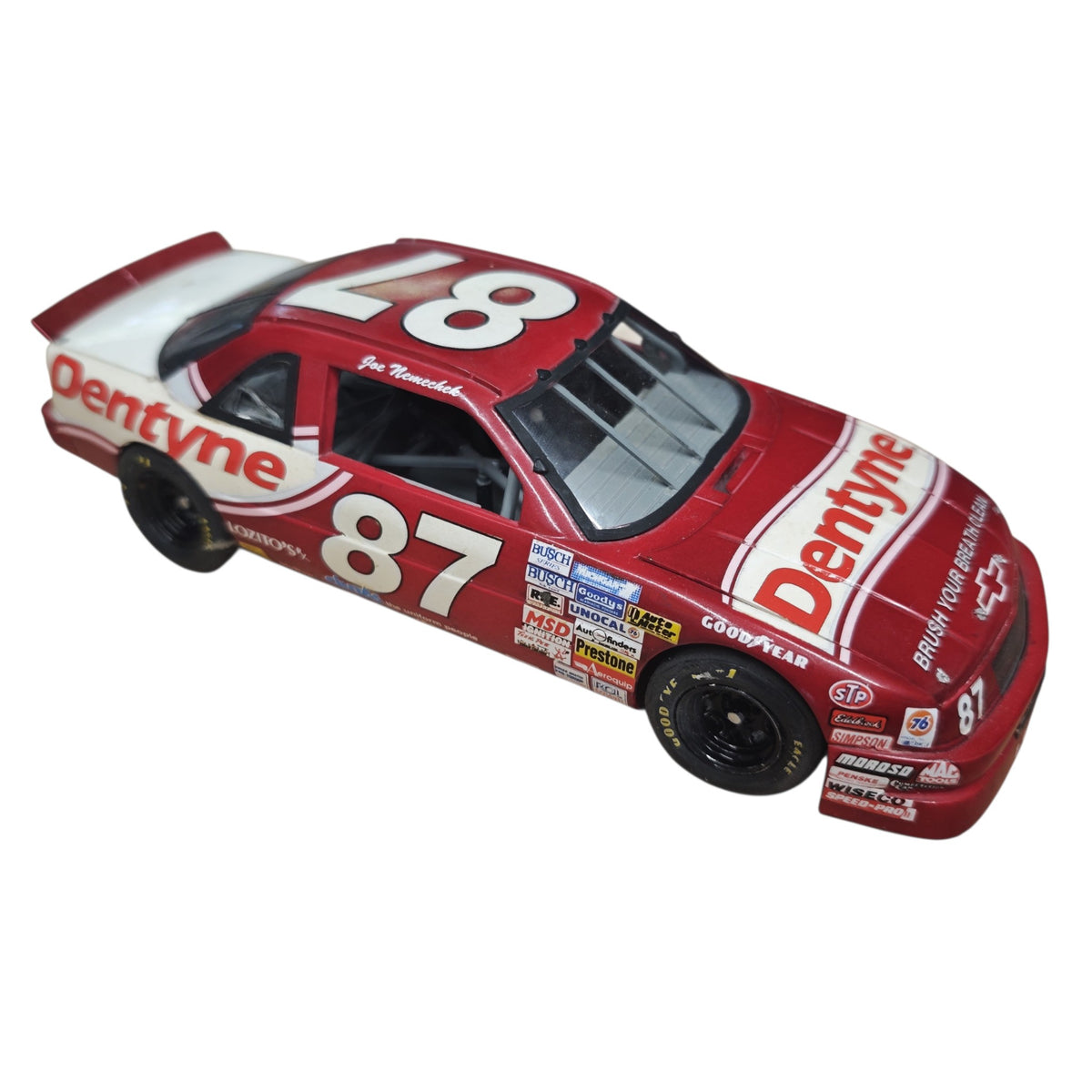 NASCAR-Modellauto Joe Nemechek Startnummer 87 und Dentyne Plastik Bausatz