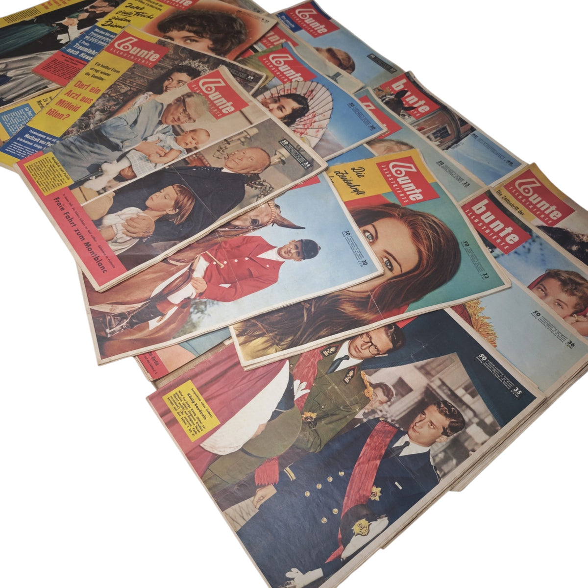 Sammlung 22 Stk. deutschen Wochenzeitschrift Bunte Illustrierte 1957