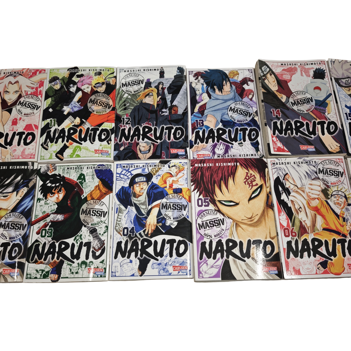 Sammlung 16 Bänden der Manga-Reihe Naruto Massiv aus dem Carlsen Verlag