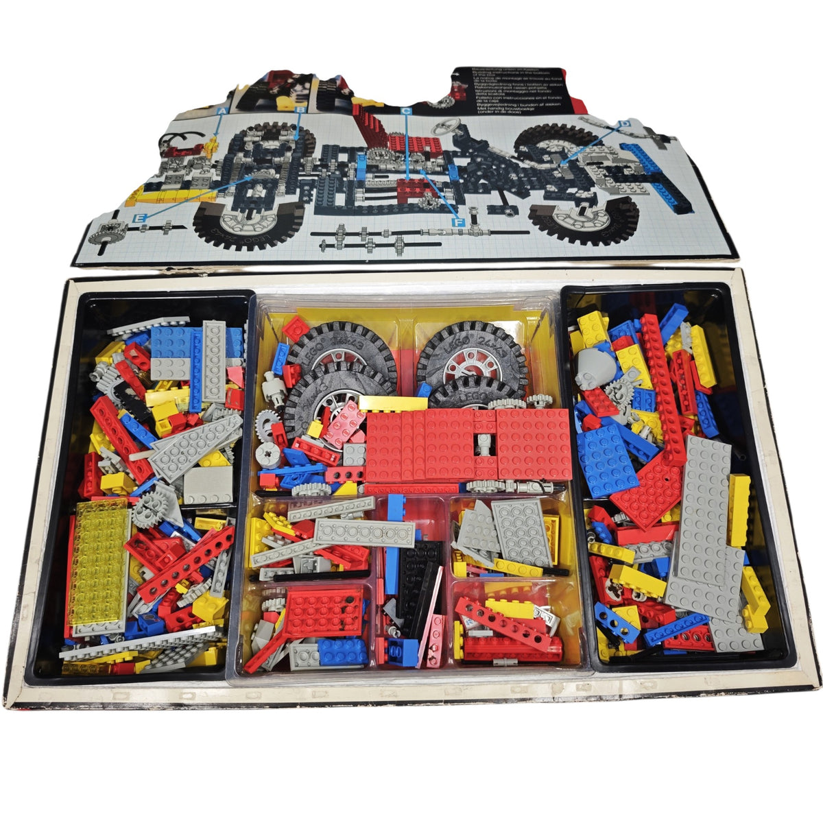 LEGO Technic 8860 Auto Chassis aus dem Jahr 1980  2 Stk.??