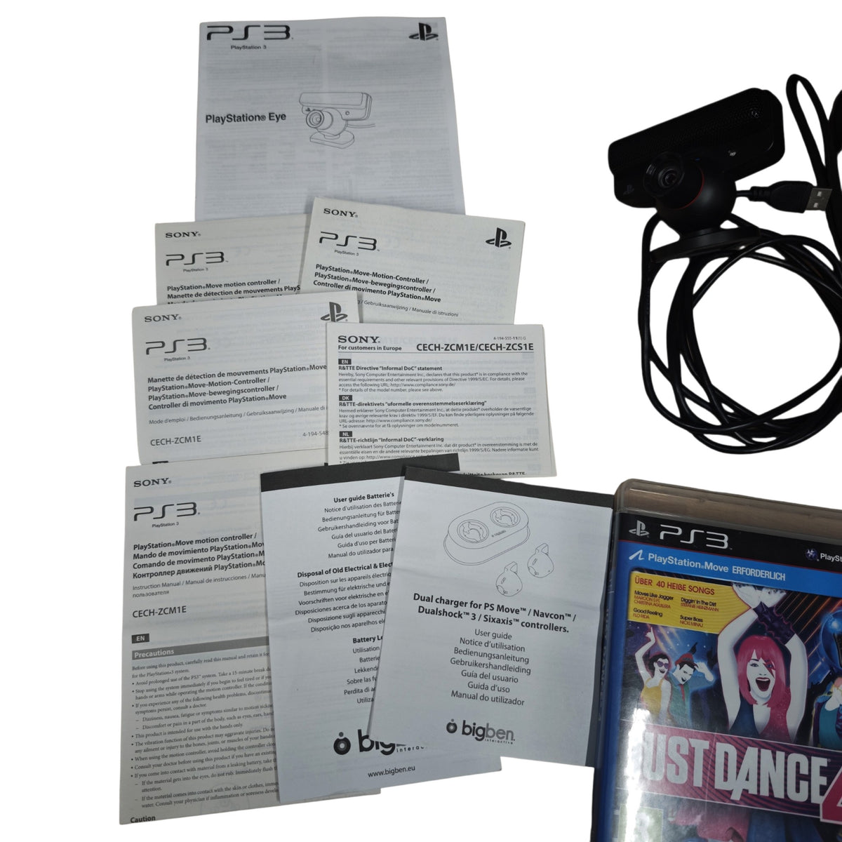PlayStation Move-Set für die PlayStation 3 mit zwei Motion-Controllern, der PlayStation Eye-Kamera, einer Bigben-Ladestation und drei Spielen Just Dance 4, Sports Champions 2 und Just Dance 2014
