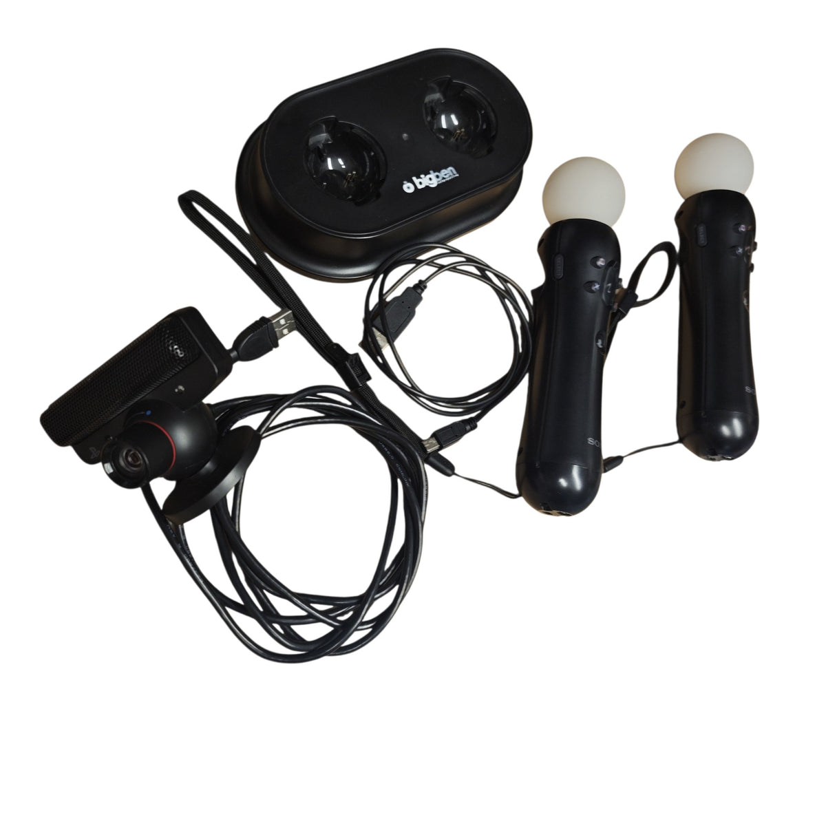 PlayStation Move-Set für die PlayStation 3 mit zwei Motion-Controllern, der PlayStation Eye-Kamera, einer Bigben-Ladestation und drei Spielen Just Dance 4, Sports Champions 2 und Just Dance 2014