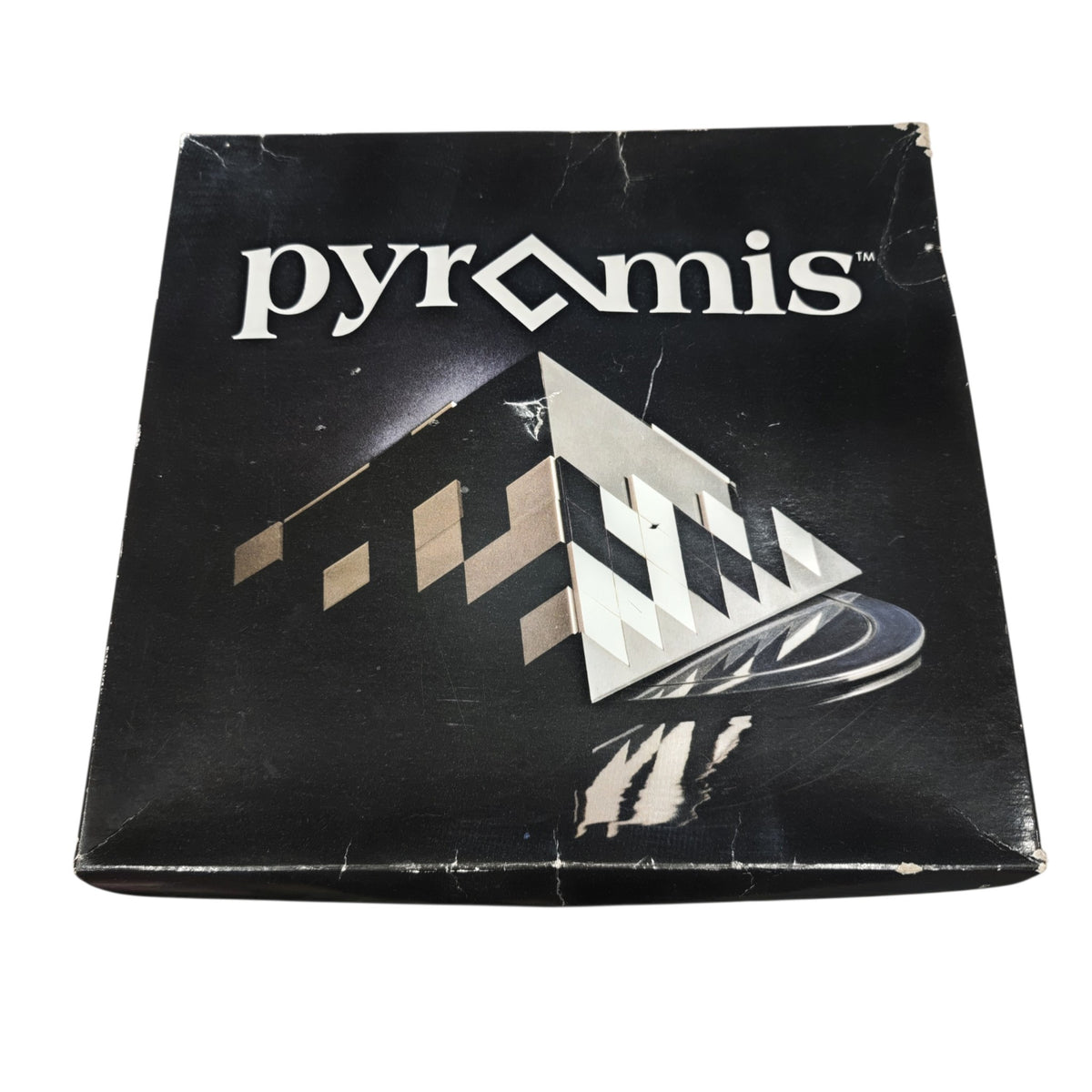 dreidimensionalen Strategiespiels Pyramis von Abalone Games Corp.