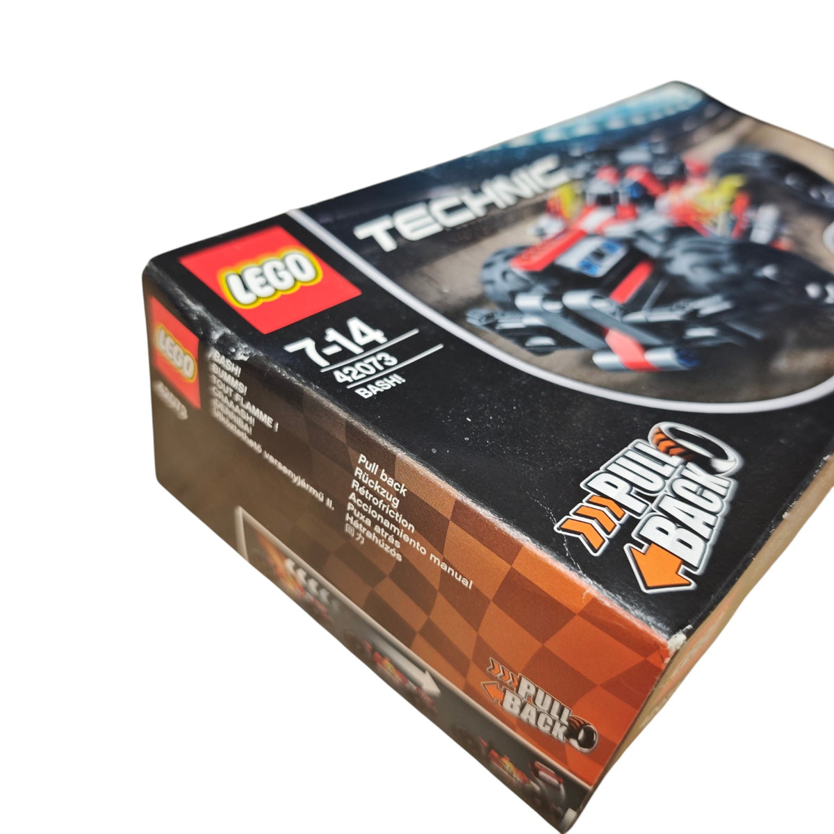 LEGO Technic Set BUMMS Nummer 42073 mit einem integrierten Rückziehmotor