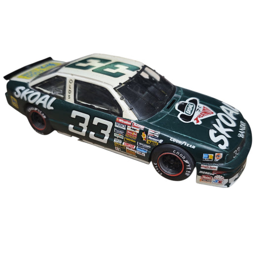 NASCAR-Modellauto Harry Gant Startnummer 33 Skoal Bandit