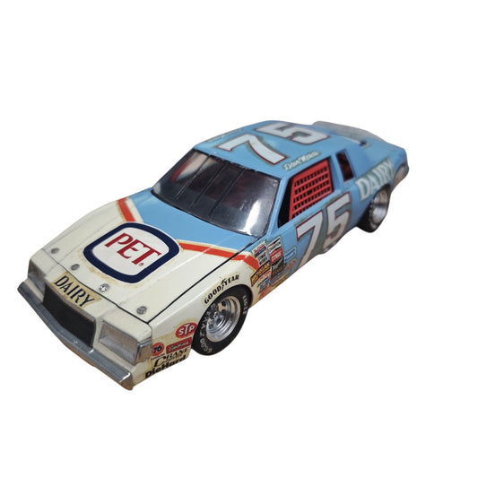Modellauto NASCAR-Rennwagen Buick Regal Startnummer 75 PET Dairy Joe Ruttman