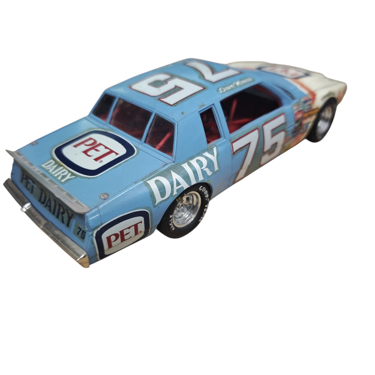 Modellauto NASCAR-Rennwagen Buick Regal Startnummer 75 PET Dairy Joe Ruttman