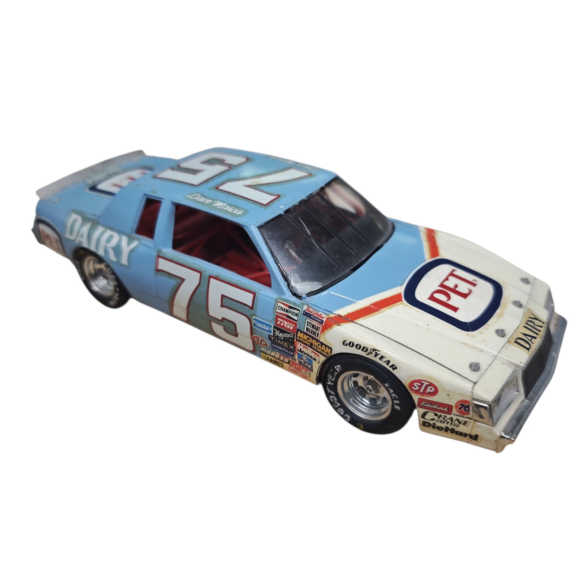 Modellauto NASCAR-Rennwagen Buick Regal Startnummer 75 PET Dairy Joe Ruttman