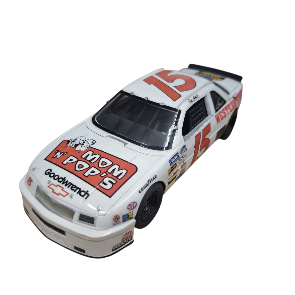 Modellauto NASCAR-Rennwagens Chevrolet Lumina Startnummer 15 Dale Earnhardt  Mom 'n Pop's Western Steer Ken Schrader