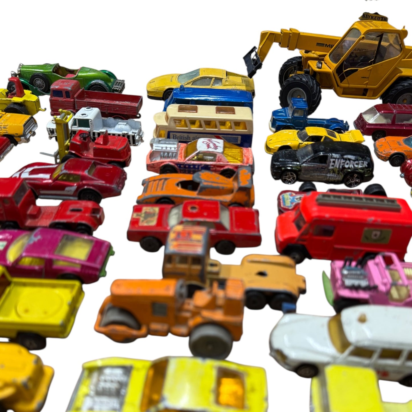 48 Stk Matchbox Autos Verschiedene alt