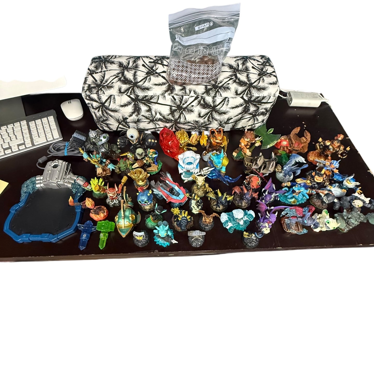 Skylanders LOT Konvolut 48 Stk. mit Portal