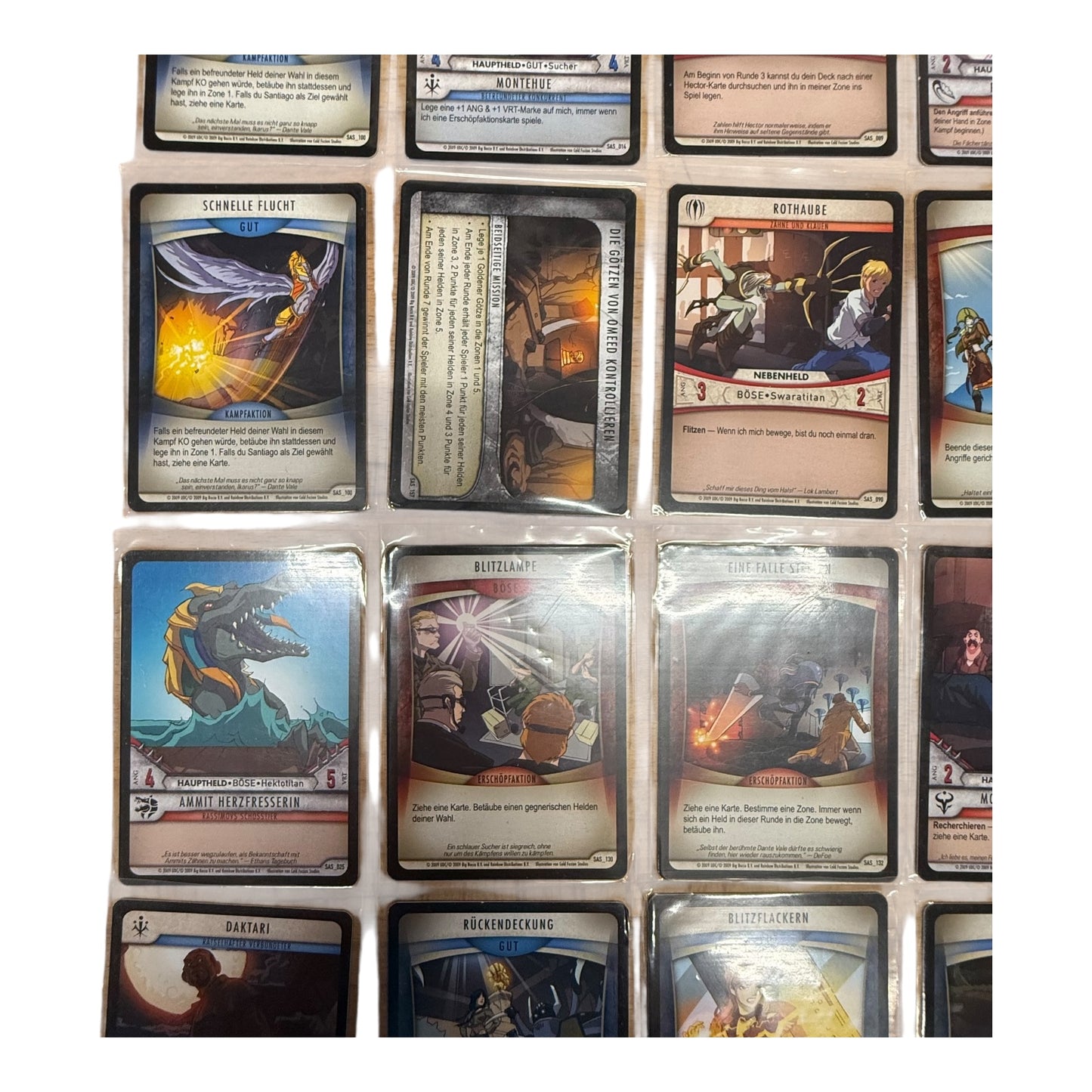 Huntik TCG 46 Stück davon 5 Holo Karten Sammelkarten